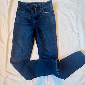 American Eagle, Ne(x)t level stretch.